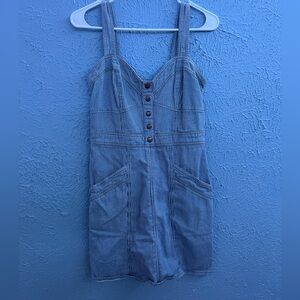jean button dress. light wash. size M